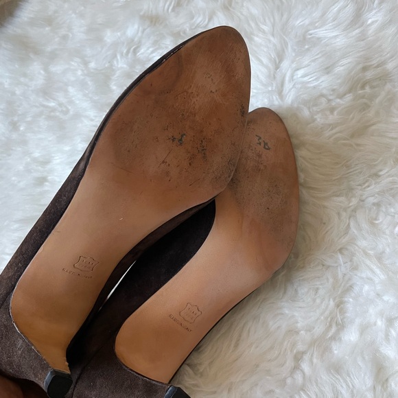 VINTAGE FERRAGAMO SUEDE KITTEN HEELS - Picture 5 of 6